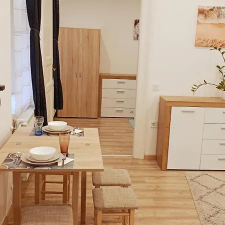 Pretty Flat In The Center Apartment Budapest
