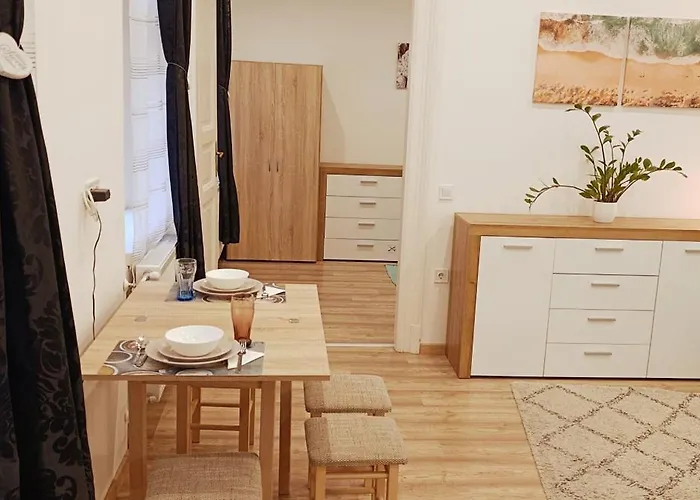 Pretty Flat In The Center Apartment Budapest