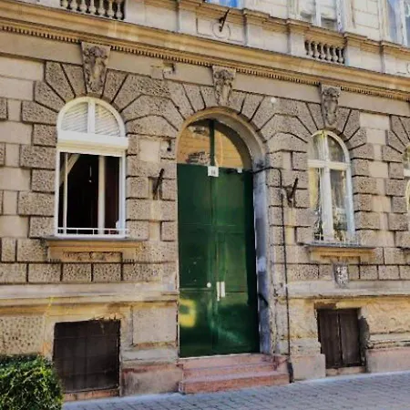 Pretty Flat In The Center